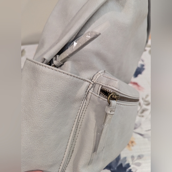 Purse Backpack - Picture 6 of 6